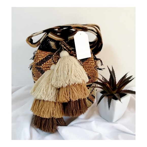 Crystal Wayuu Bag